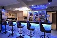 Cennet Hotell 2*